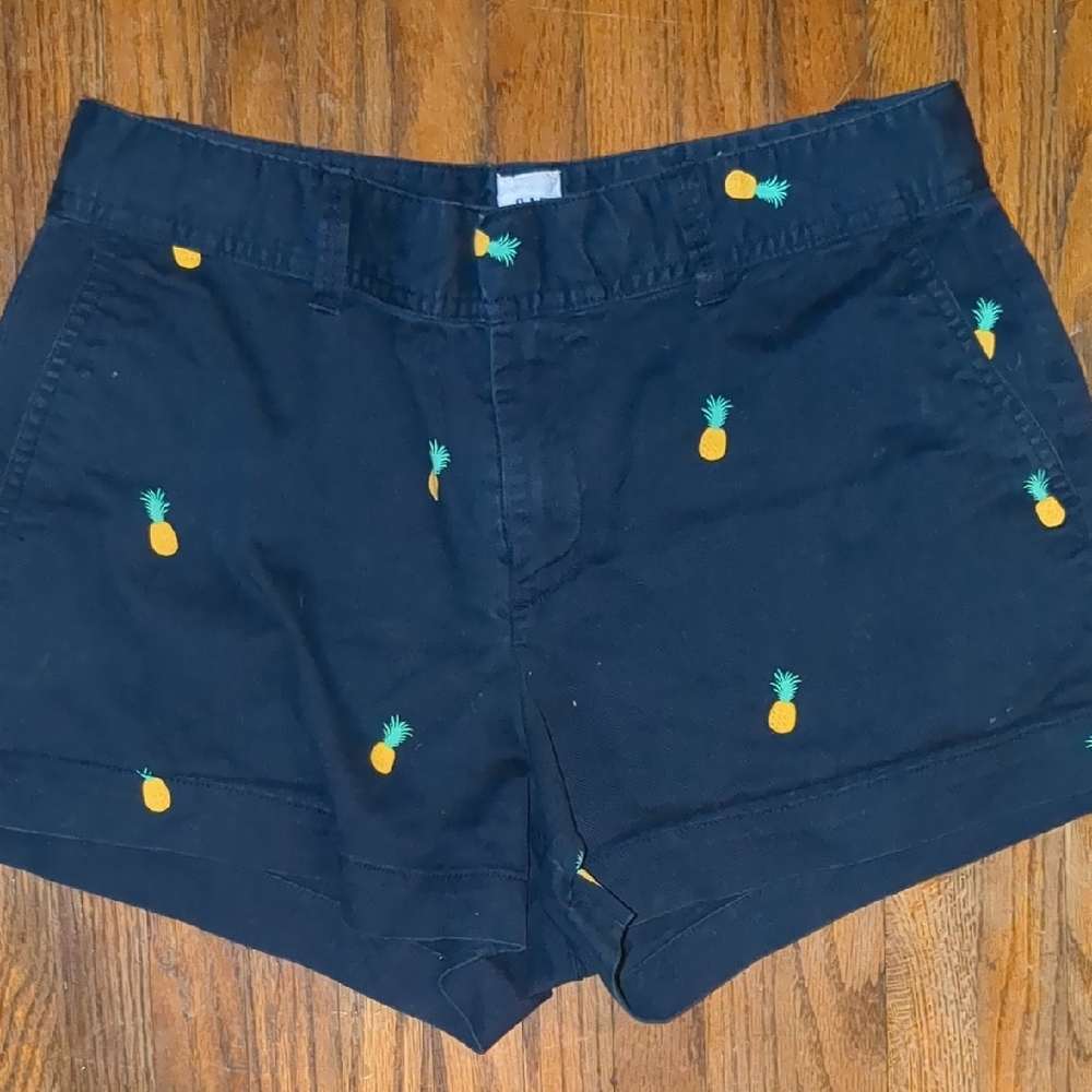 GAP Black Women's Shorts with Pineapple Embroidery